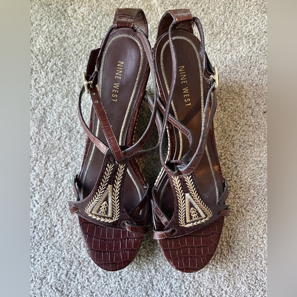 Nine West Safario Wedge Sandal | Size 8.5 | Brown Beige Snake Skin | Worn Once - Picture 3 of 8